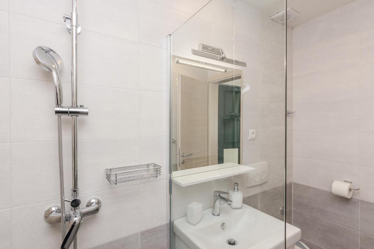Apartmani Mustaca Dvori Privlaka  Kültér fotó